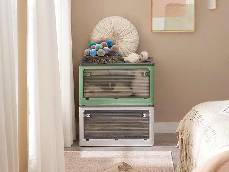 Plastic Storage Bins with Lids